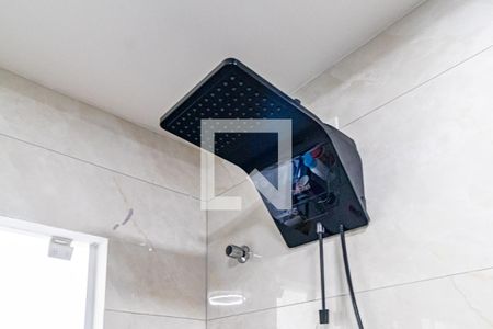 Casa à venda com 180m², 3 quartos e 3 vagasSuite - Banheiro