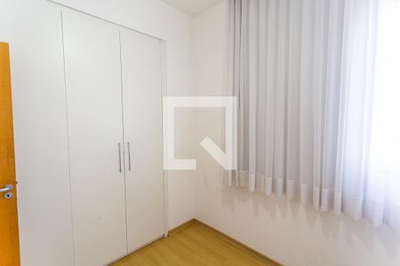 Quarto 2 de apartamento à venda com 2 quartos, 129m² em Vila Paris, Belo Horizonte