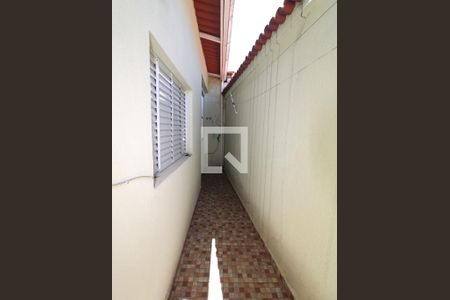 Casa para alugar com 30m², 1 quarto e sem vagaQuintal