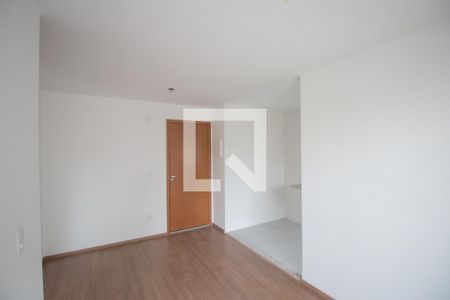 Sala de apartamento para alugar com 2 quartos, 50m² em Colubandê, São Gonçalo