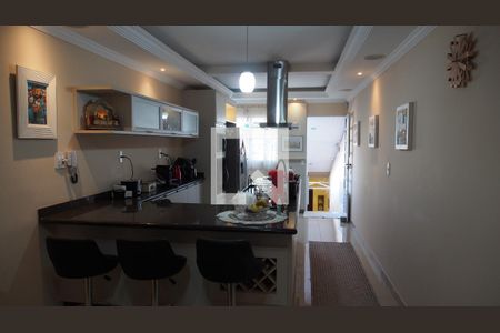 Casa à venda com 349m², 2 quartos e 5 vagasCozinha