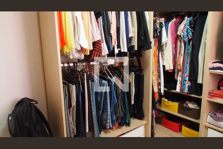 Casa à venda com 349m², 2 quartos e 5 vagasCloset da suíte