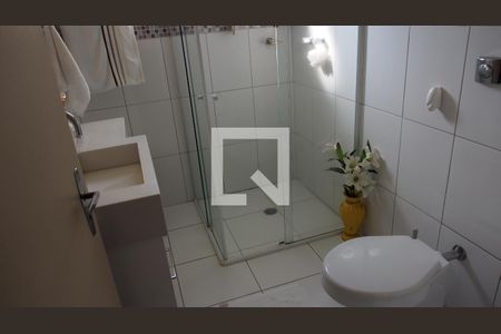 Casa à venda com 349m², 2 quartos e 5 vagasBanheiro