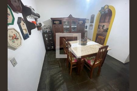 Casa à venda com 3 quartos, 120m² em Cachoeira, Niterói