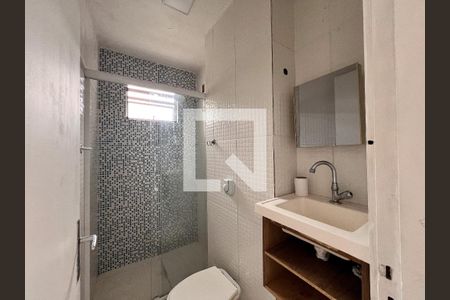Apartamento à venda com 55m², 2 quartos e 1 vagaBanheiro Social