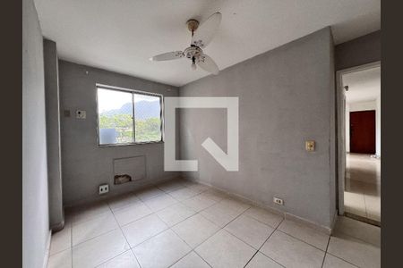 Apartamento à venda com 55m², 2 quartos e 1 vagaQuarto 02