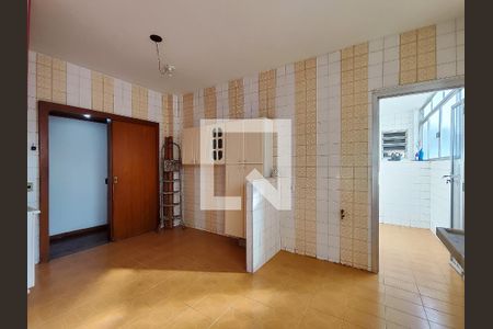 Apartamento à venda com 129m², 3 quartos e 2 vagasCozinha