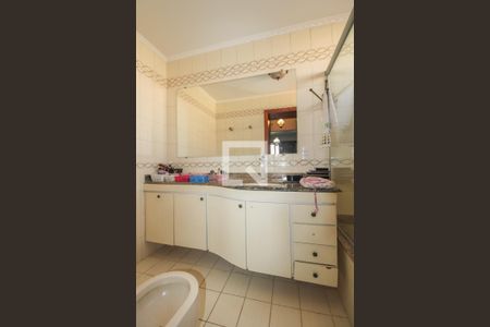 Apartamento à venda com 200m², 4 quartos e 2 vagasBanheiro do Quarto 4 (suíte)