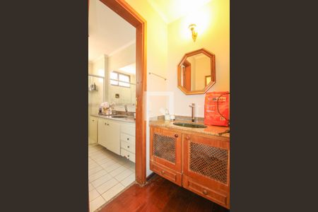 Apartamento à venda com 200m², 4 quartos e 2 vagasBanheiro Social