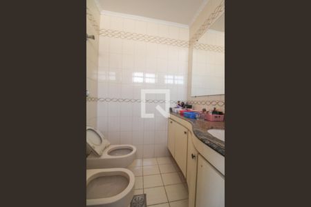 Apartamento à venda com 200m², 4 quartos e 2 vagasBanheiro do Quarto 4 (suíte)