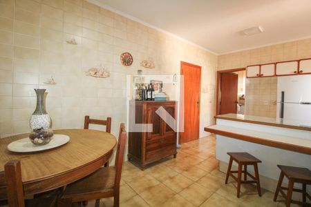 Apartamento à venda com 200m², 4 quartos e 2 vagasCopa e Cozinha