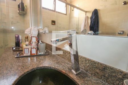 Apartamento à venda com 200m², 4 quartos e 2 vagasBanheiro Social