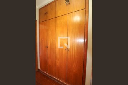 Apartamento à venda com 200m², 4 quartos e 2 vagasQuarto 1