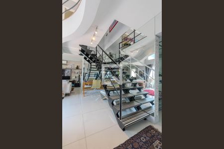 Apartamento à venda com 134m², 3 quartos e 2 vagasEscada