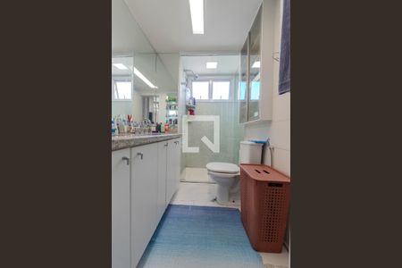 Apartamento à venda com 134m², 3 quartos e 2 vagasBanheiro da Suíte 2