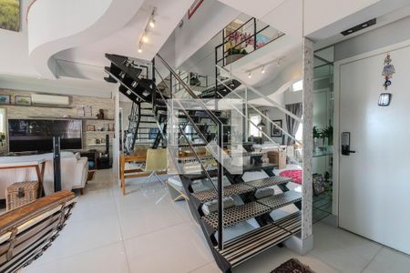 Apartamento à venda com 134m², 3 quartos e 2 vagasEscada