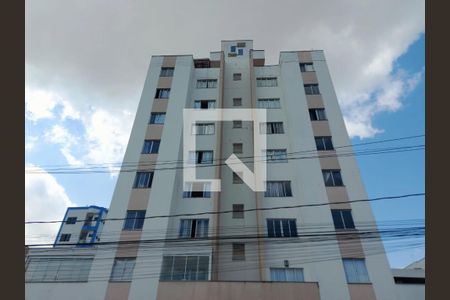 Apartamento à venda com 46m², 2 quartos e 1 vaga Apartamento à venda com 46m², 2 quartos e 1 vagaFachada