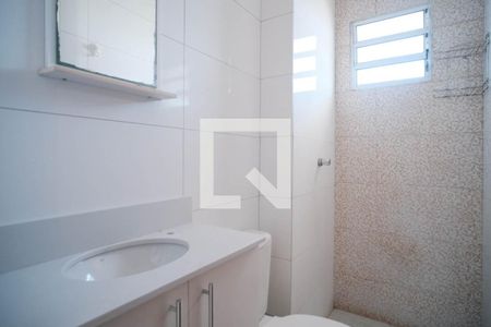 Apartamento à venda com 42m², 2 quartos e 1 vaga Apartamento à venda com 42m², 2 quartos e 1 vagaBanheiro 1
