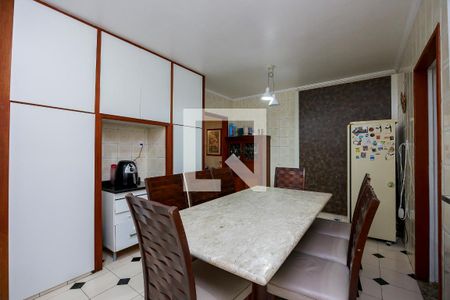 Casa à venda com 250m², 3 quartos e 4 vagasCopa