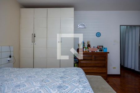 Casa à venda com 250m², 3 quartos e 4 vagasSuíte