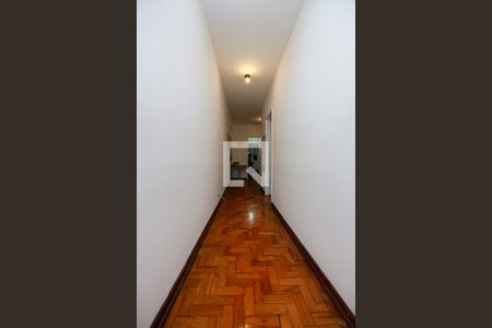 Casa à venda com 250m², 3 quartos e 4 vagasCorredor