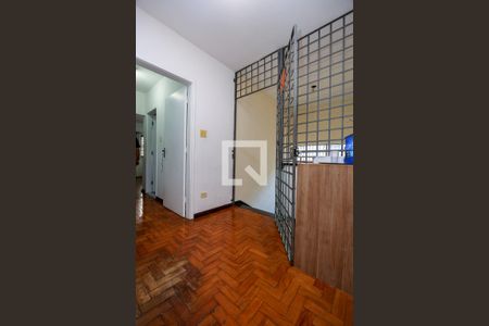 Casa à venda com 250m², 3 quartos e 4 vagasCorredor