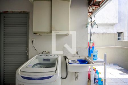 Casa à venda com 250m², 3 quartos e 4 vagasÁrea de Serviço