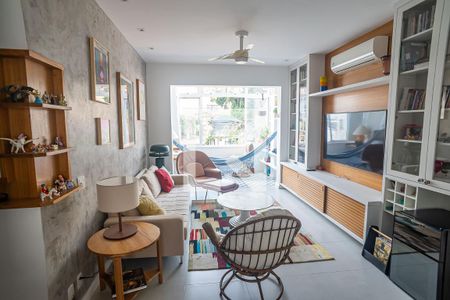 Sala de apartamento para alugar com 2 quartos, 85m² em Laranjeiras, Rio de Janeiro