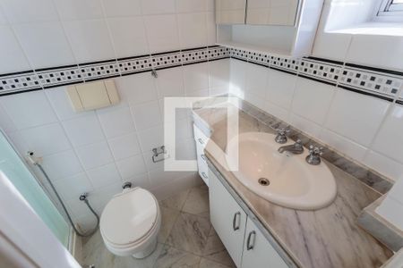 Apartamento para alugar com 70m², 2 quartos e 2 vagasBanheiro