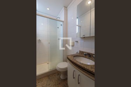 Apartamento para alugar com 70m², 2 quartos e 2 vagasBanheiro