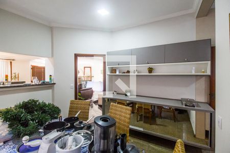 Casa de condomínio à venda com 435m², 4 quartos e 2 vagasSala de Jantar