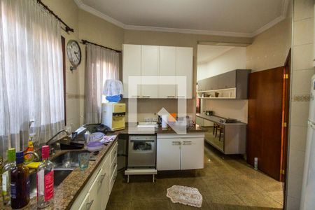 Casa de condomínio à venda com 435m², 4 quartos e 2 vagasCozinha