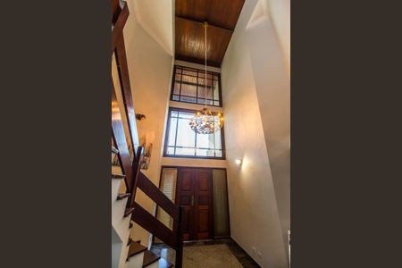 Casa de condomínio à venda com 435m², 4 quartos e 2 vagasDetalhe Sala