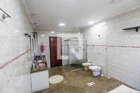 Casa de condomínio à venda com 435m², 4 quartos e 2 vagasBanheiro da Suíte 1