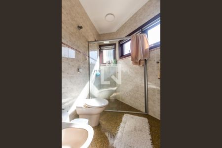 Casa de condomínio à venda com 435m², 4 quartos e 2 vagasBanheiro