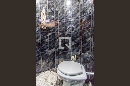 Casa de condomínio à venda com 435m², 4 quartos e 2 vagasLavabo externo