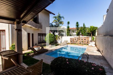 Casa de condomínio à venda com 435m², 4 quartos e 2 vagasPiscina