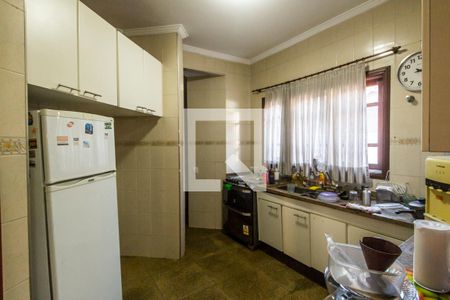 Casa de condomínio à venda com 435m², 4 quartos e 2 vagasCozinha