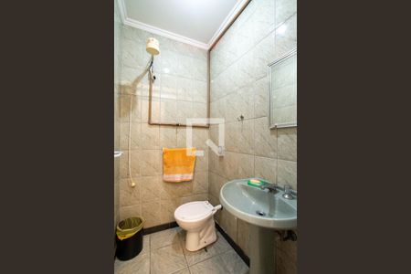 Casa para alugar com 130m², 3 quartos e 2 vagasBanheiro de serviço