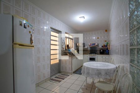 Casa para alugar com 130m², 3 quartos e 2 vagasCozinha