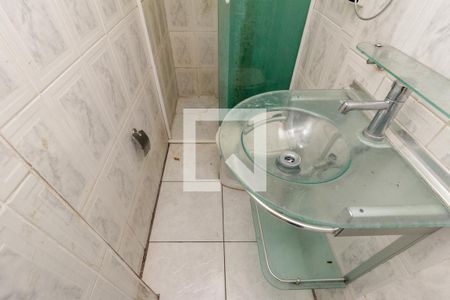 Banheiro de kitnet/studio para alugar com 1 quarto, 23m² em Vila Buarque, São Paulo