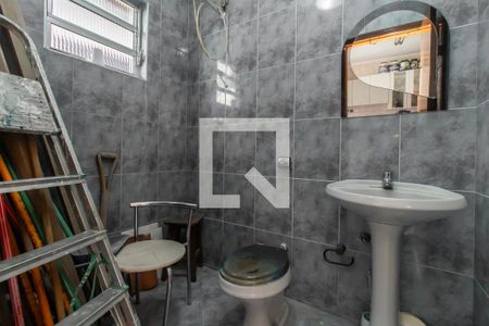 Casa à venda com 277m², 3 quartos e 4 vagasBanheiro 2