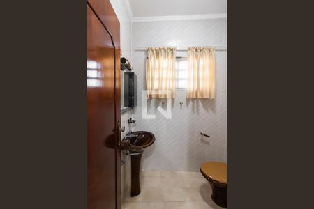 Casa à venda com 277m², 3 quartos e 4 vagasBanheiro