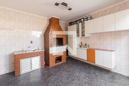 Casa à venda com 277m², 3 quartos e 4 vagasChurrasqueira