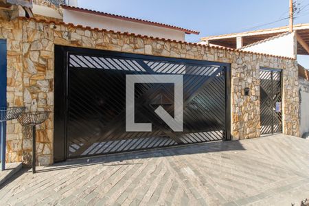 Casa à venda com 277m², 3 quartos e 4 vagasFachada