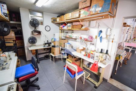 Casa à venda com 146m², 4 quartos e 4 vagas Casa à venda com 146m², 4 quartos e 4 vagasQuarto de Serviço