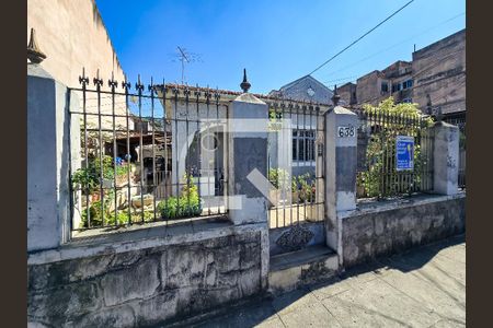 Casa à venda com 146m², 4 quartos e 4 vagas Casa à venda com 146m², 4 quartos e 4 vagasFachada do Imóvel