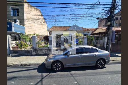 Casa à venda com 146m², 4 quartos e 4 vagas Casa à venda com 146m², 4 quartos e 4 vagasFachada do Imóvel