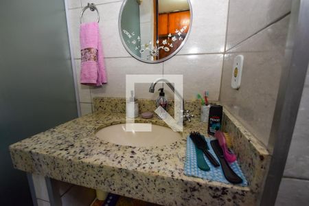 Casa à venda com 146m², 4 quartos e 4 vagas Casa à venda com 146m², 4 quartos e 4 vagasBanheiro do Quarto 2 (Suíte)