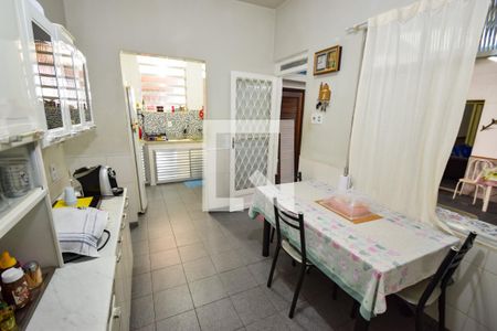 Casa à venda com 146m², 4 quartos e 4 vagas Casa à venda com 146m², 4 quartos e 4 vagasCopa